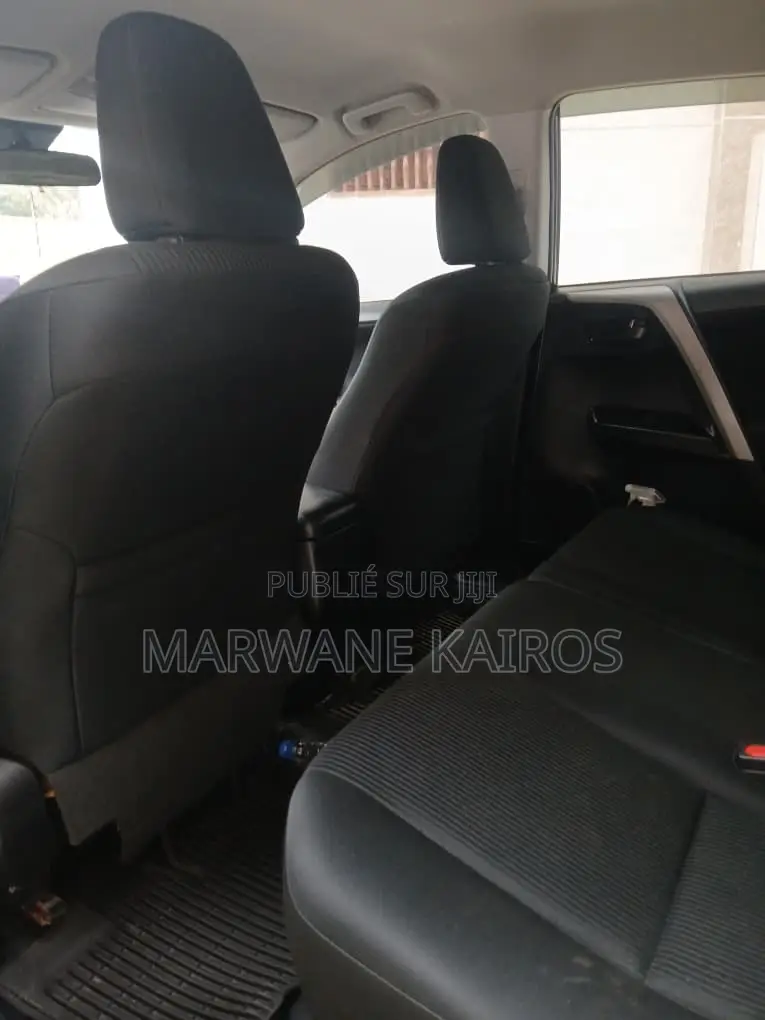 Toyota RAV4 2017 Noir