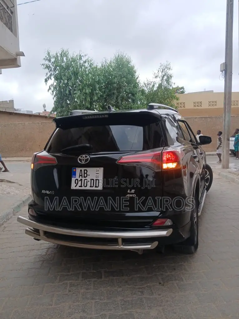 Toyota RAV4 2017 Noir