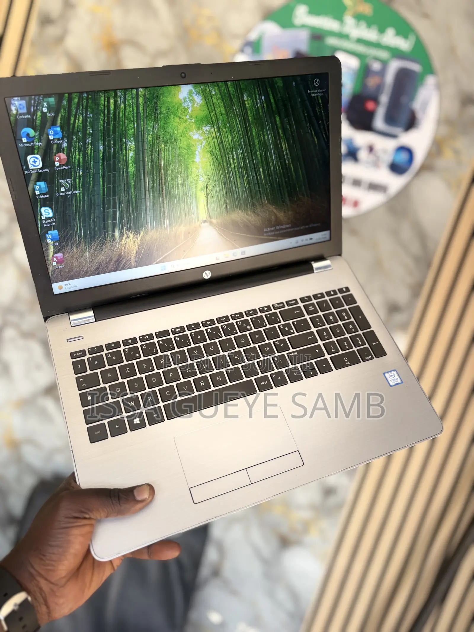 Ordinateur portable HP Stream Notebook 8GB Intel Core i3 HDD 1T