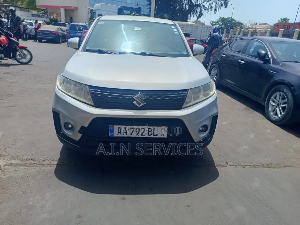 Suzuki Vitara 2020 Gris