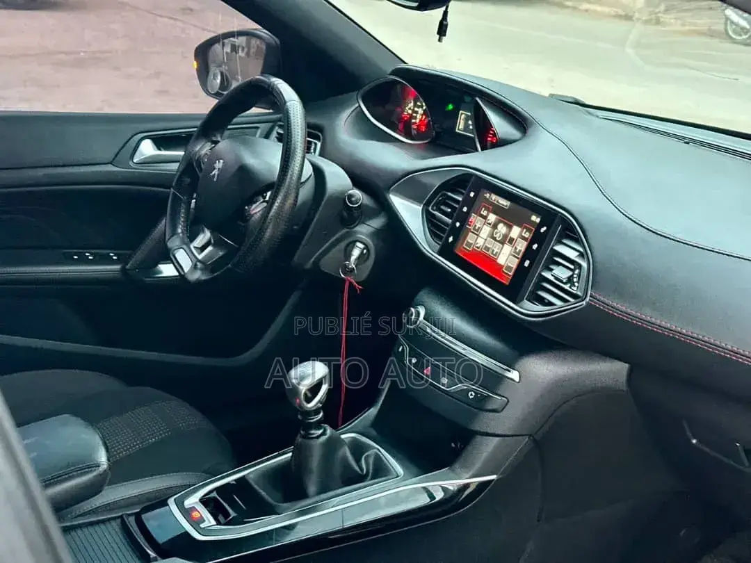 Peugeot 308 2017 Gris