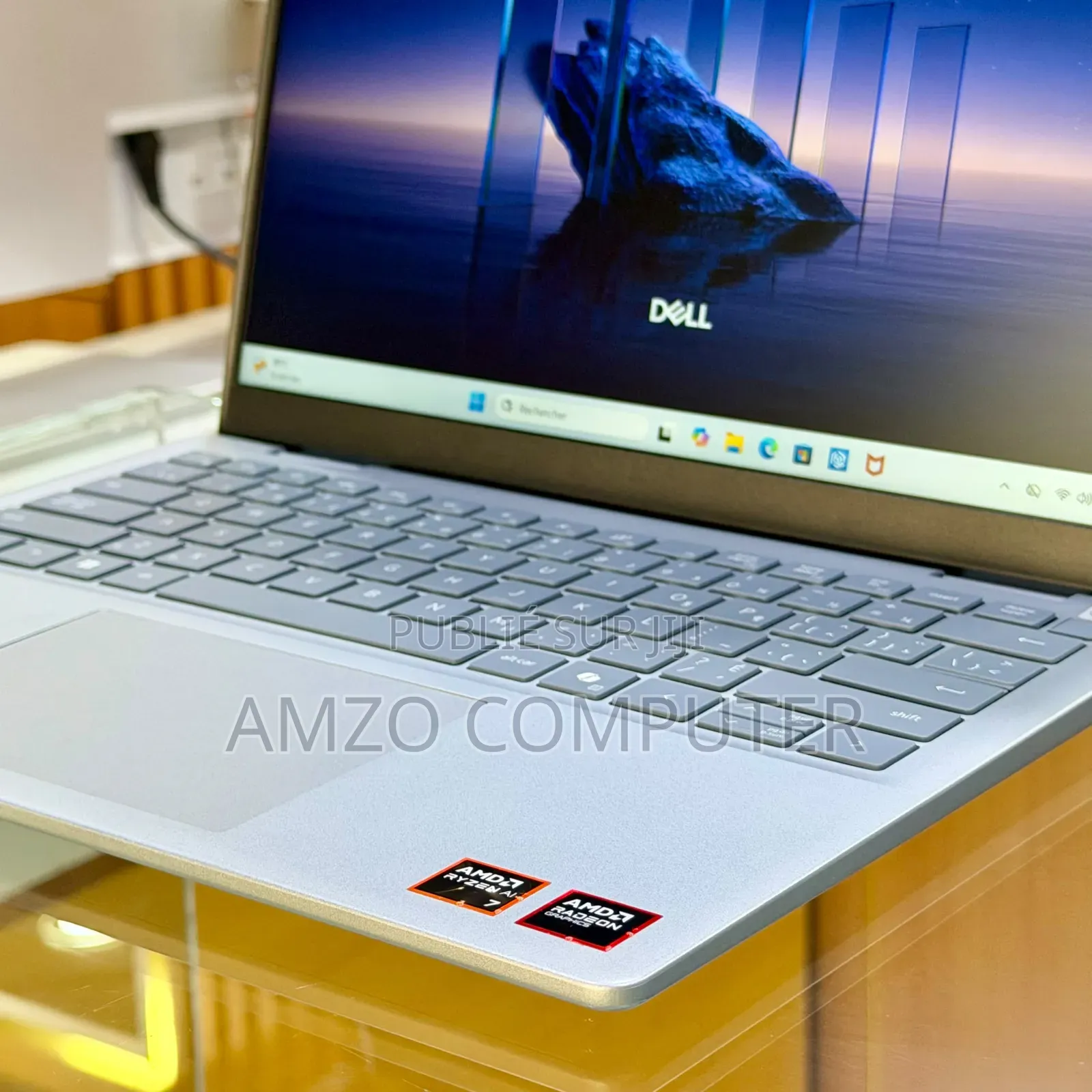 Nouveau Ordinateur portable Dell Pro 14 Premium 16GB AMD Ryzen 7 SSD 1T