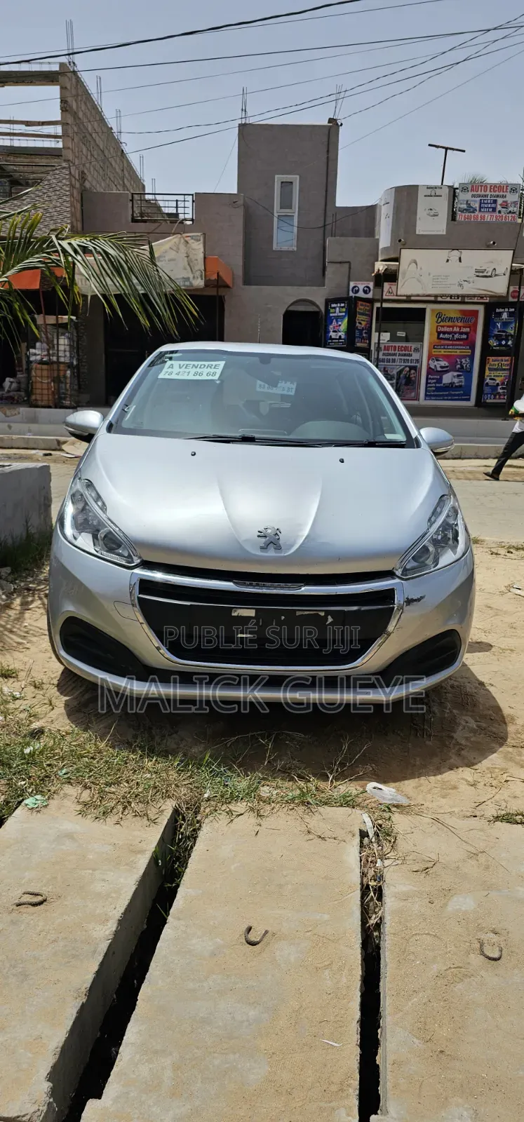 Peugeot 208 2018 Gris