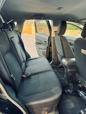 Mitsubishi RVR 2017 Noir Mat