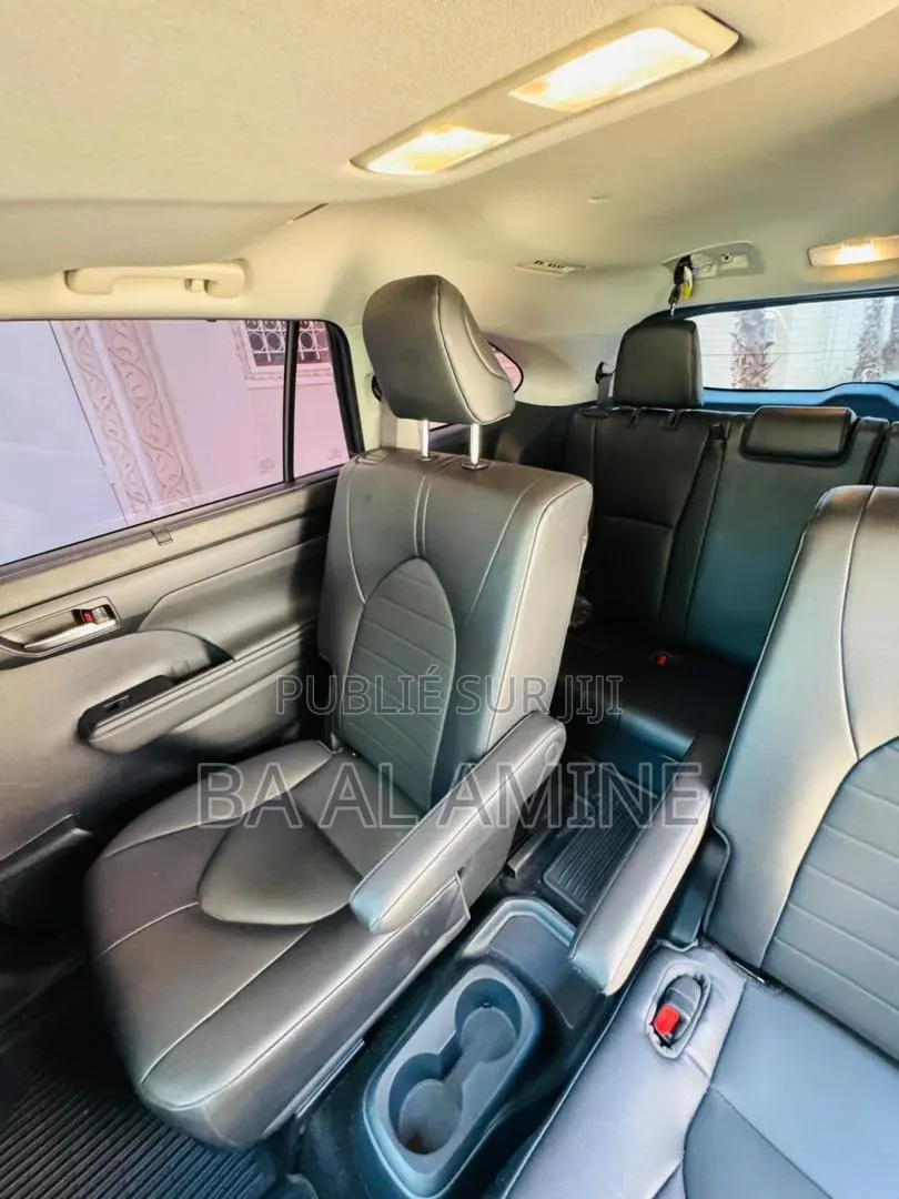 Toyota Highlander 2022 Noir