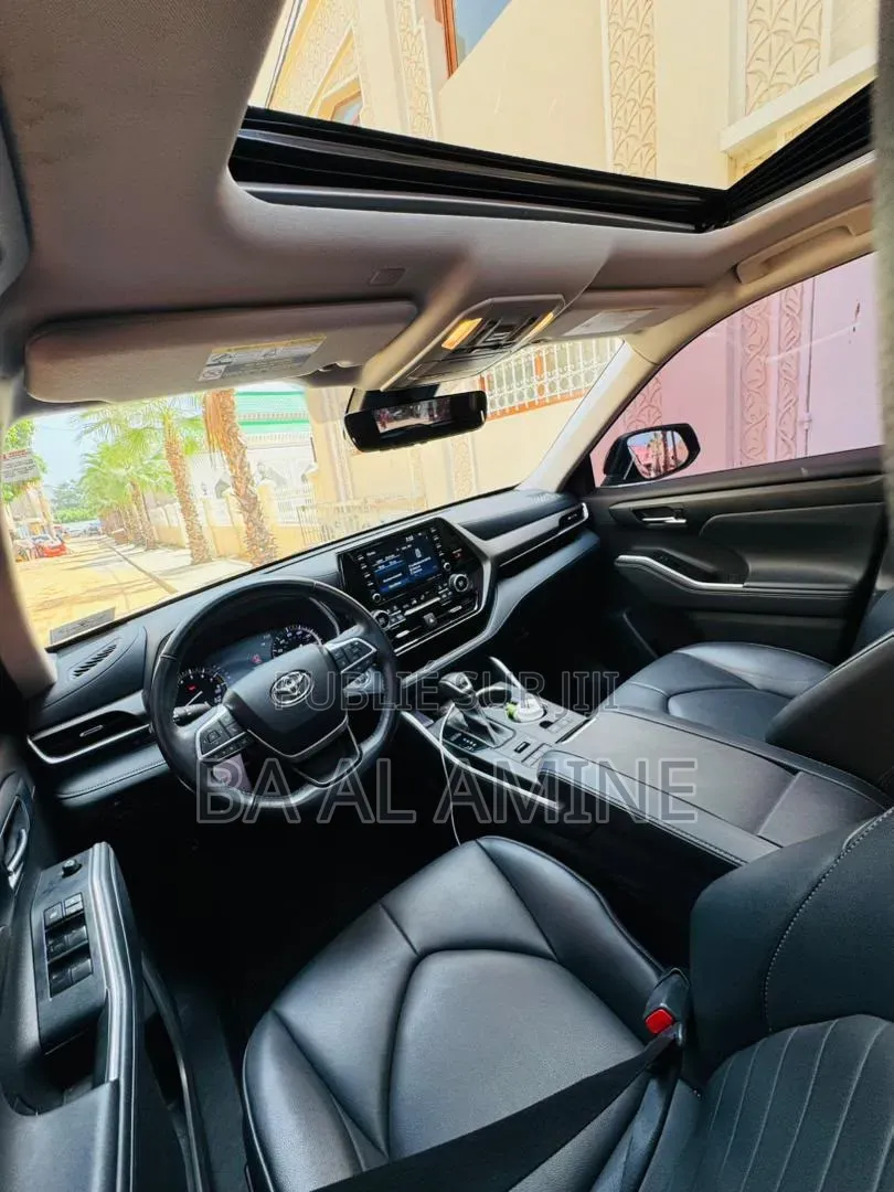 Toyota Highlander 2022 Noir