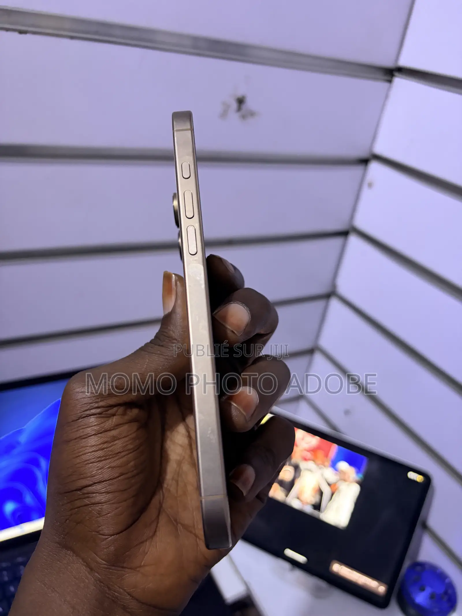 Apple iPhone 16 Pro Max 256 GB Doré