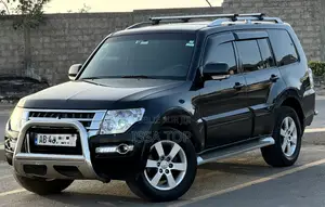 Mitsubishi Pajero 2016 Noir