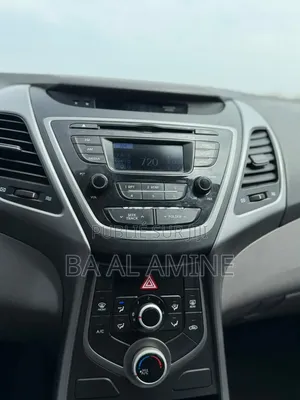 Hyundai Elantra 2016 Gris