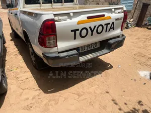 Toyota Hilux 2025 Blanc