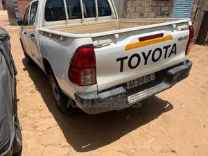 Toyota Hilux 2025 Blanc