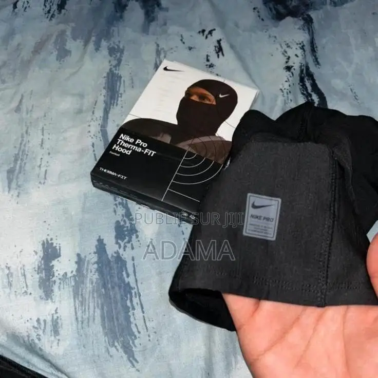 Cagoule Disponible