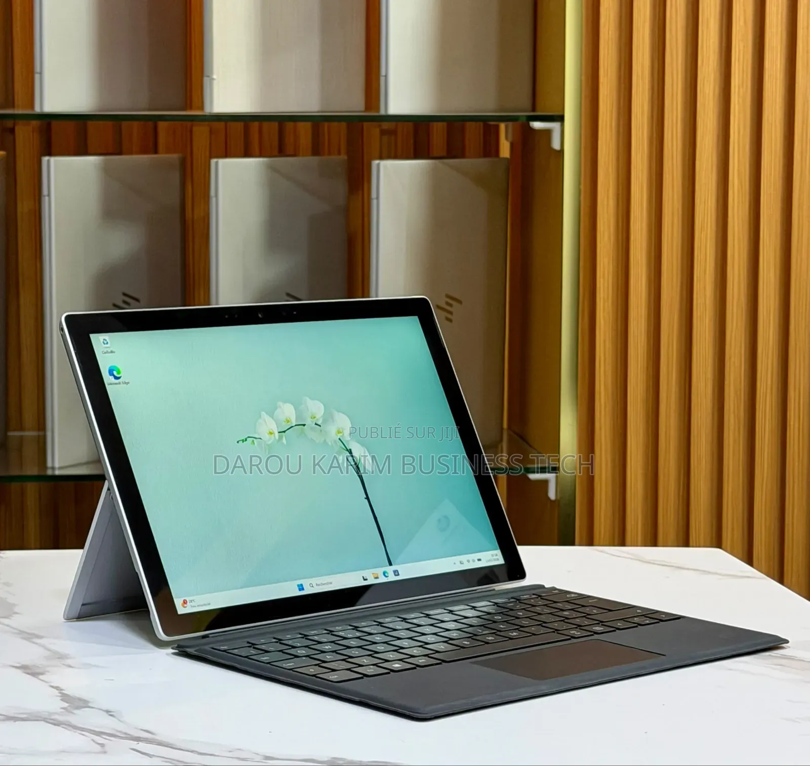 Nouveau Microsoft Surface Pro 7 8GB Intel Core i5 SSD 256GB