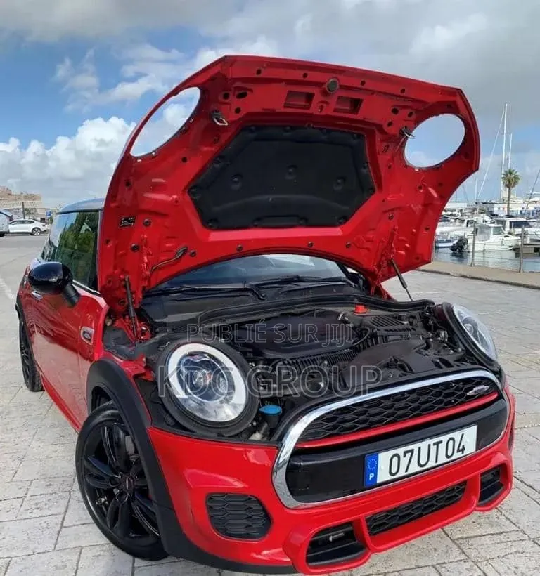 Mini Cabriolet 2018 Rouge