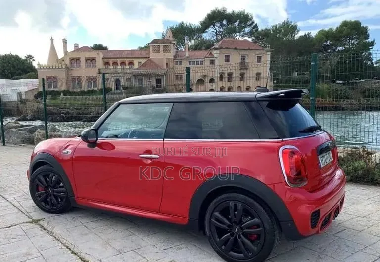 Mini Cabriolet 2018 Rouge