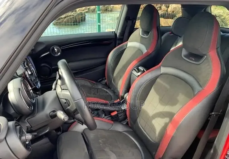 Mini Cabriolet 2018 Rouge