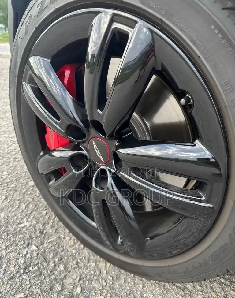 Mini Cabriolet 2018 Rouge