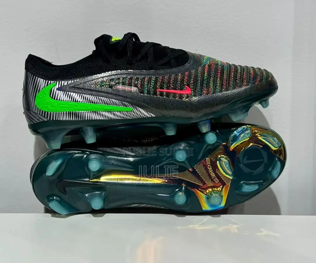Godasse Chaussures Pour Les Footballeurs