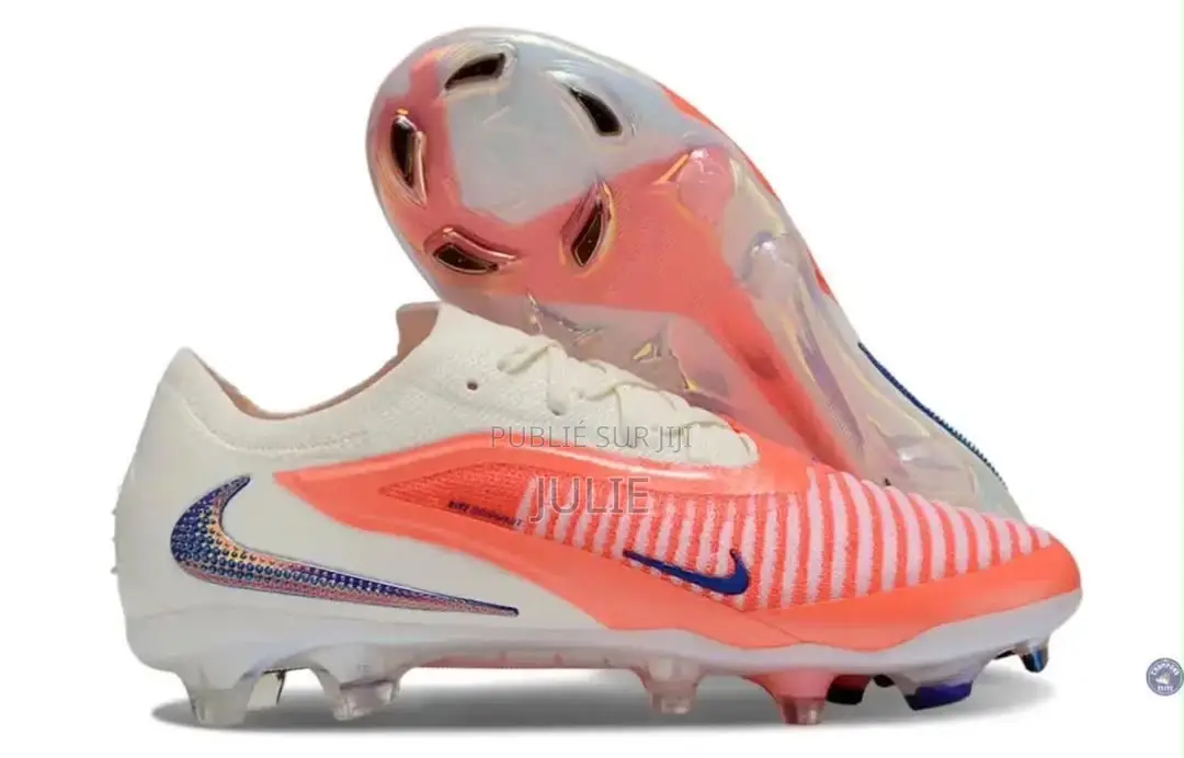 Godasse Chaussures Pour Les Footballeurs