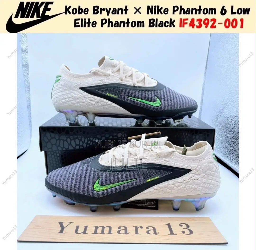 Godasse Chaussures Pour Les Footballeurs