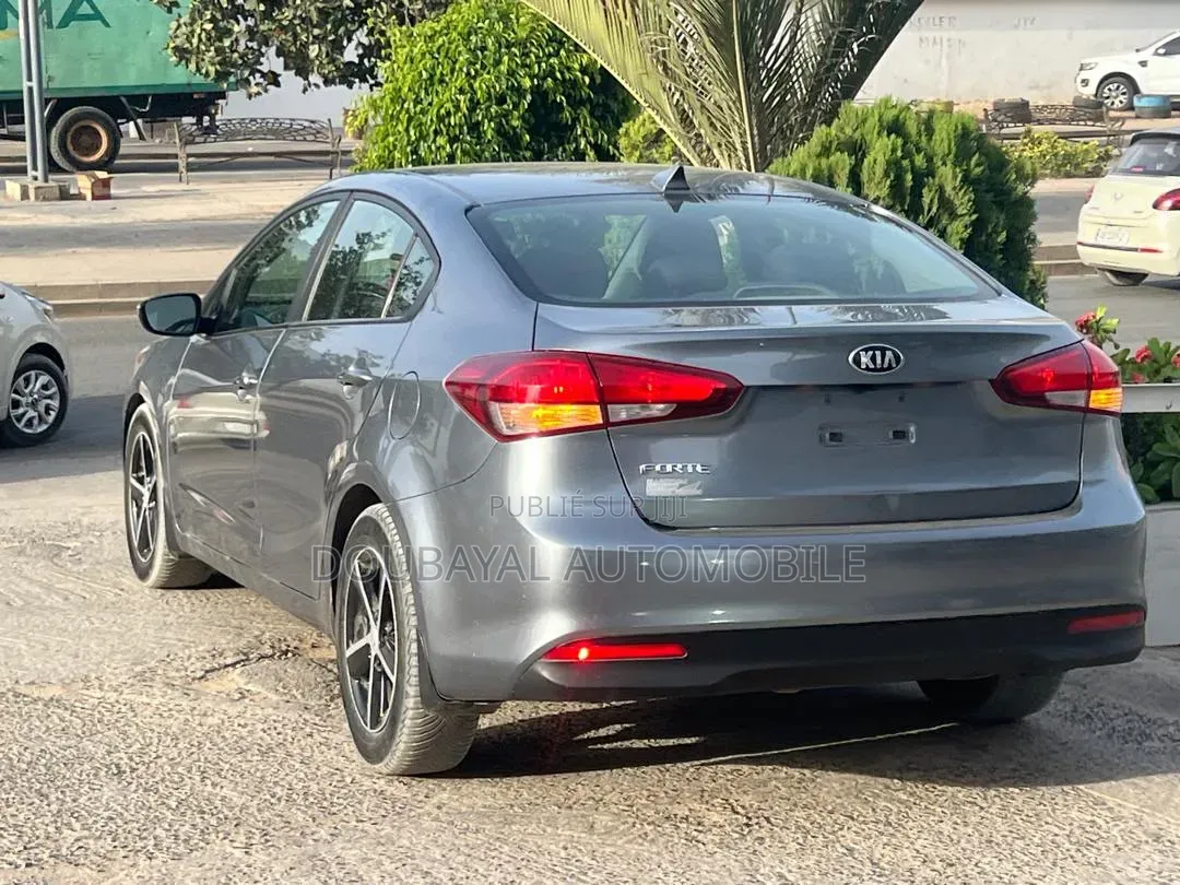 Kia Optima 2018 Gris
