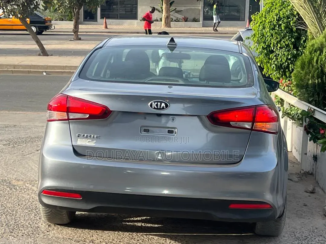 Kia Optima 2018 Gris