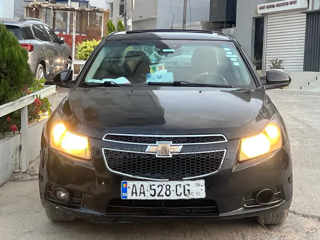 Chevrolet Cruze 2014 Noir Mat