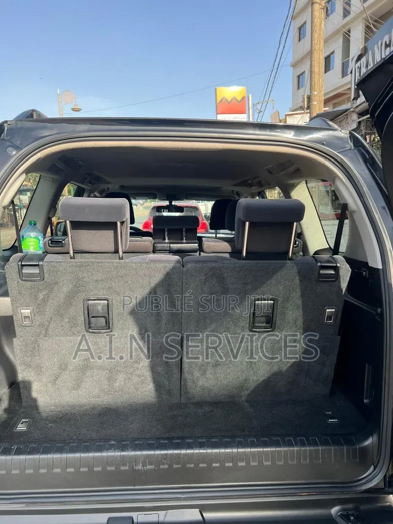Toyota Land Cruiser Prado 2022 Noir