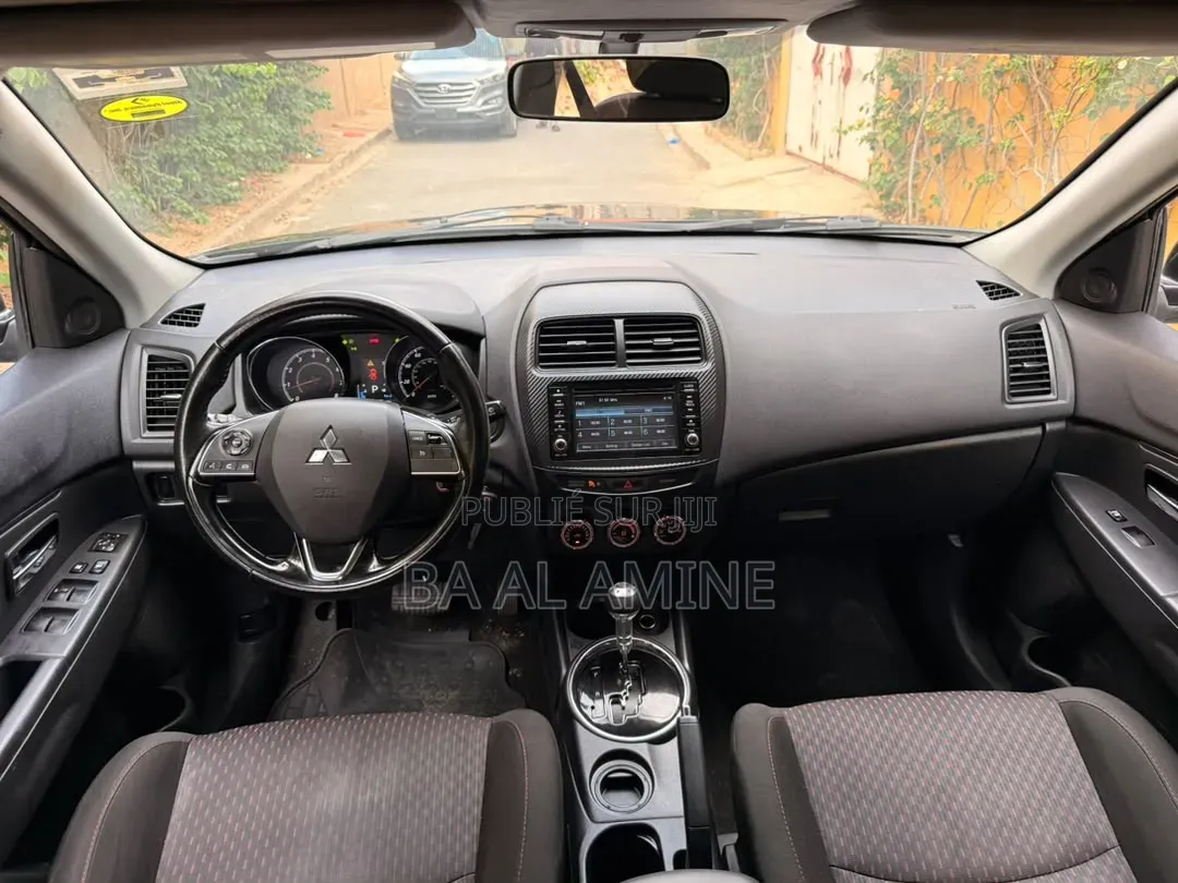 Mitsubishi RVR 2017 Noir