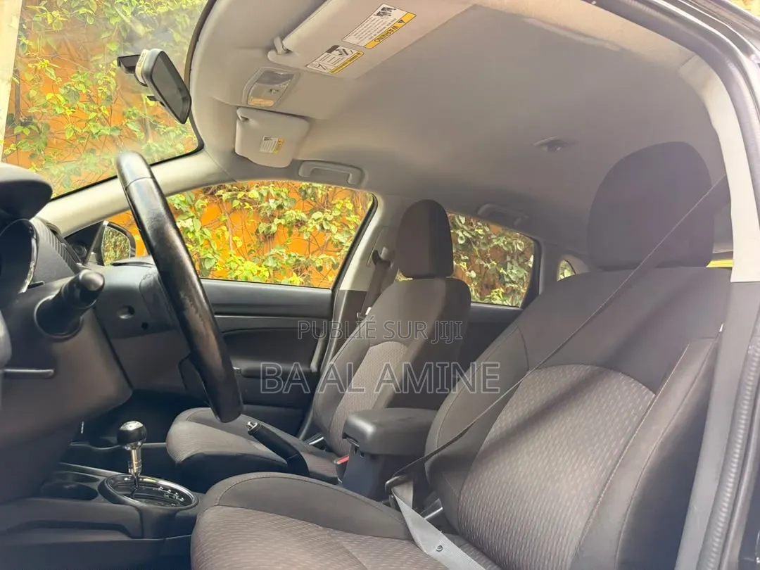 Mitsubishi RVR 2017 Noir