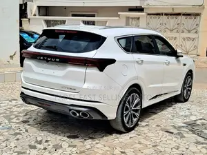 Jetour X70 Plus 2022 Blanc
