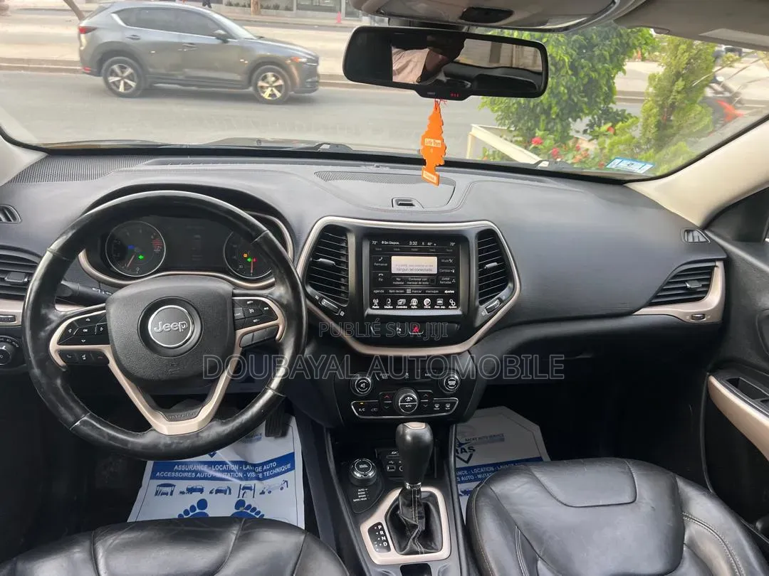 Jeep Cherokee 2018 Noir Mat