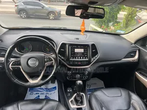 Jeep Cherokee 2018 Noir Mat