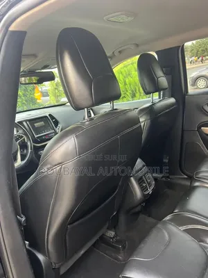 Jeep Cherokee 2018 Noir Mat
