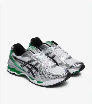 ASICS Gel Kayano 14 Disponible Pointure 40 À 45 Prix 15000f