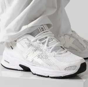 New Balance 740 Disponible Pointure 39 À 44 Prix 15000f