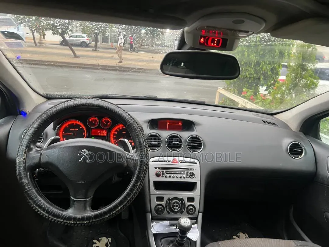 Peugeot 308 2013 Gris