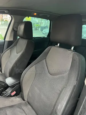 Peugeot 308 2013 Gris