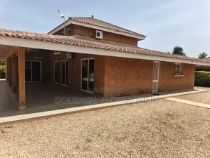 3chbre Villa dans Saly, Thiès Sud à Vendre