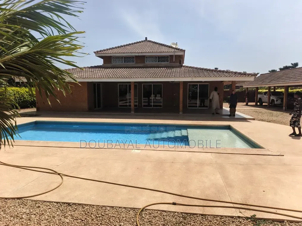 3chbre Villa dans Saly, Thiès Sud à Vendre