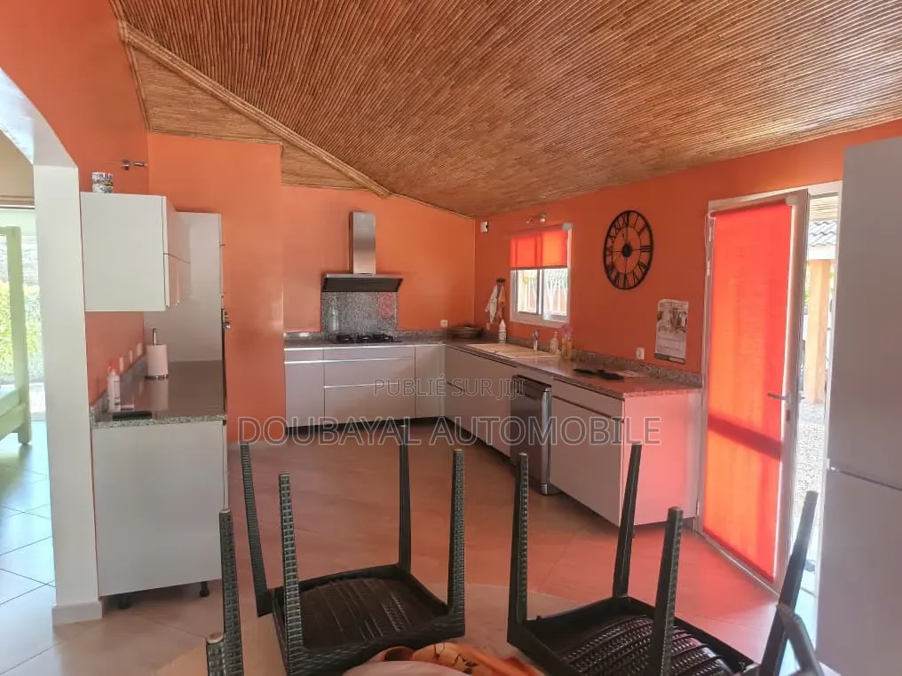 3chbre Villa dans Saly, Thiès Sud à Vendre