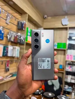Nouveau Tecno Camon 40 Pro 5G 256 GB Gris