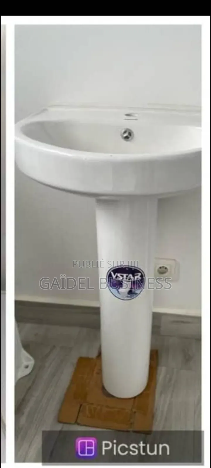 Toilette HWANI + Lavabo À Colonne VSTAR (Neufs