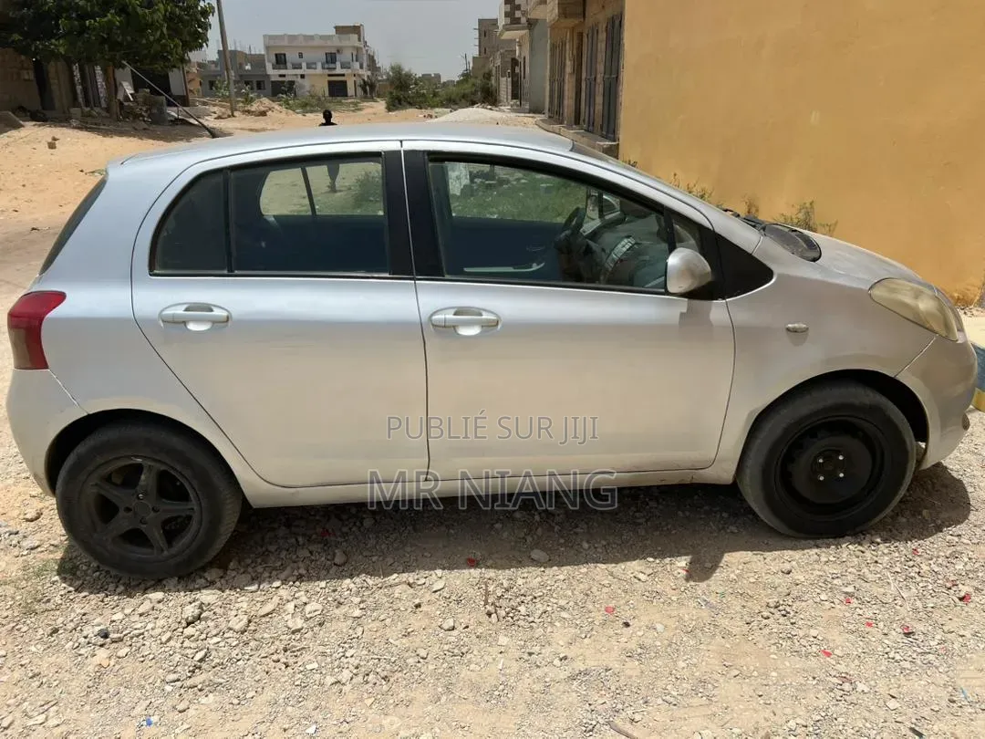 Toyota Yaris 2009 Gris