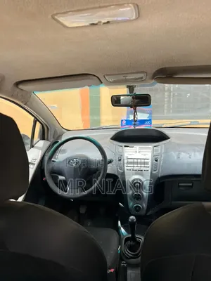Toyota Yaris 2009 Gris