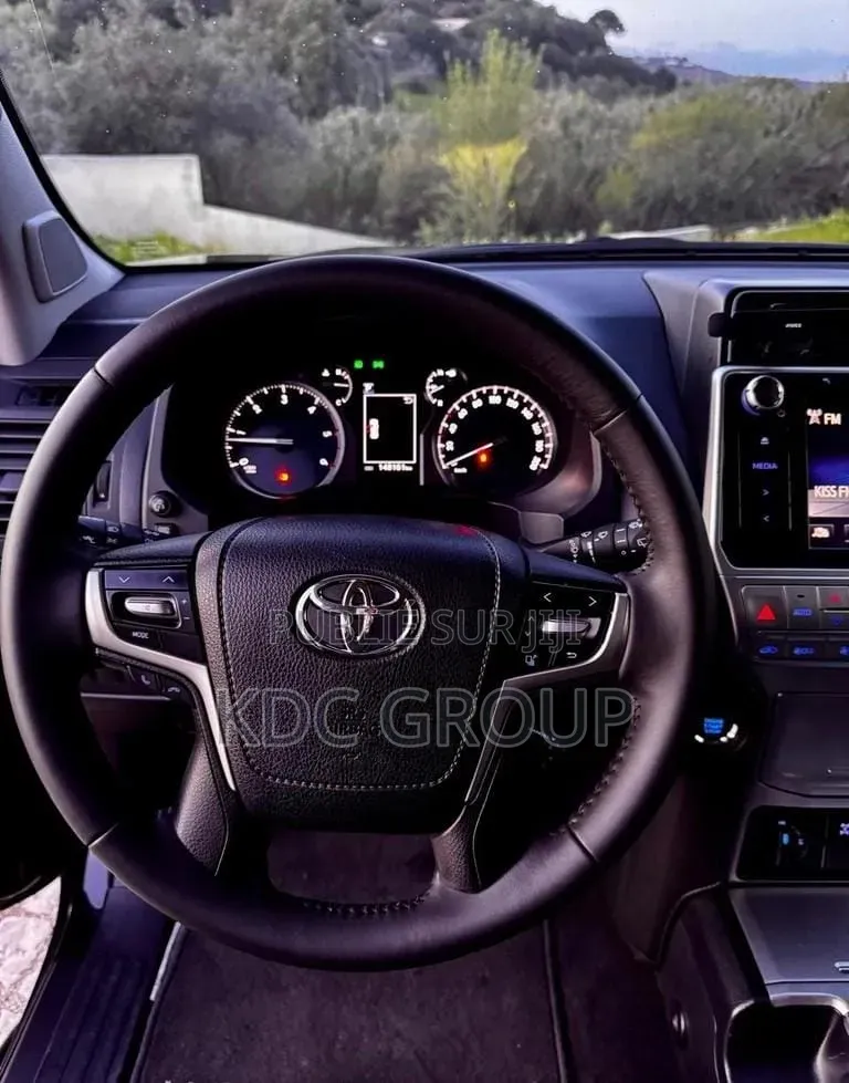 Toyota Land Cruiser 2019 Noir