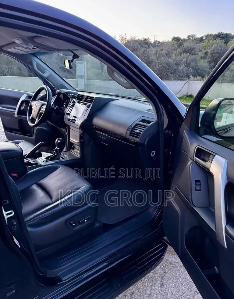 Toyota Land Cruiser 2019 Noir