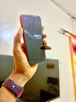 Nouveau Apple iPhone 11 128 GB Rouge
