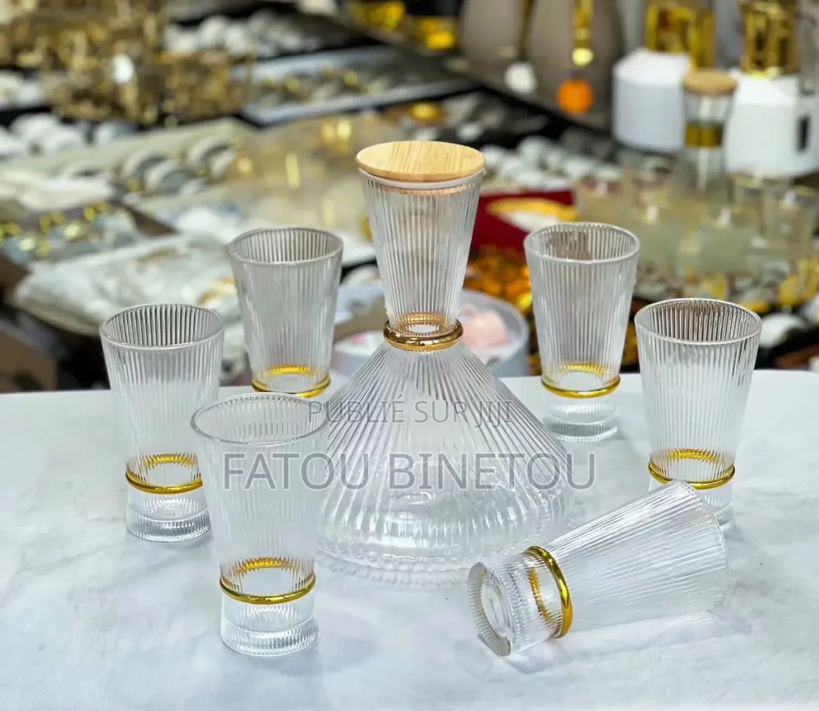 Ensemble Carafe Et Tasse en Verre