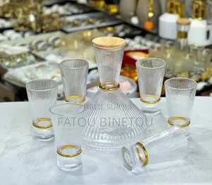 Ensemble Carafe Et Tasse en Verre